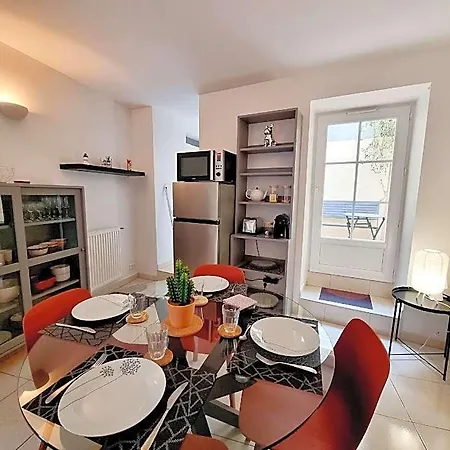 Coquette Maison De Calme Avec Patio 3* Ανγκουλέμ
